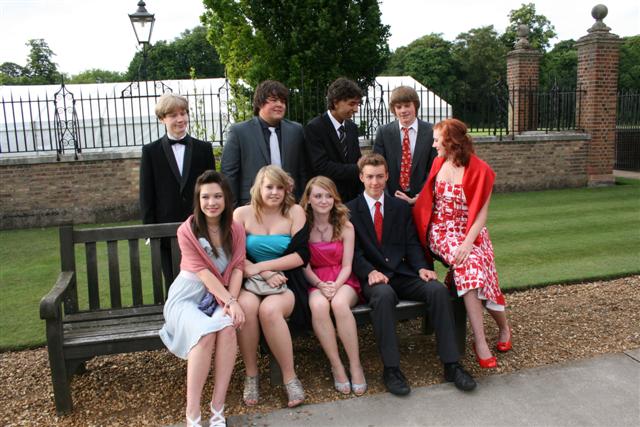 618x404 pixels (72K)